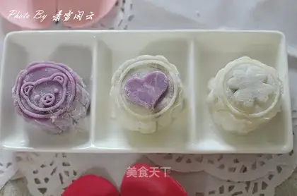 Frozen mooncake