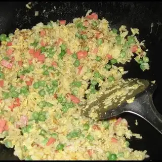 Cracker rice