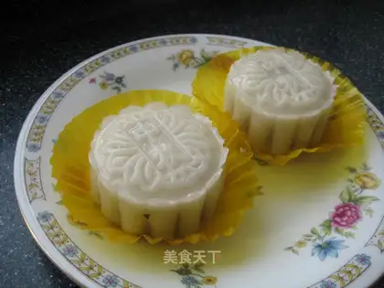Milky potato ice-cream mooncake