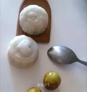 Ice mooncake