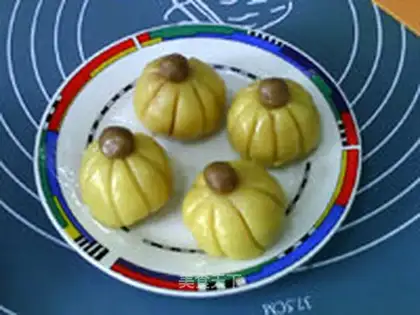 Pumpkin and fruit