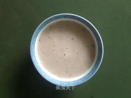 The walnuts feed rice