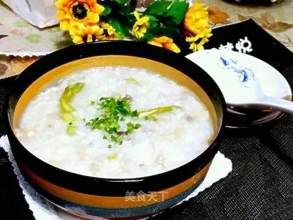 Fresh vegetables and abalone congee