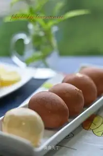 Five smelt eggs