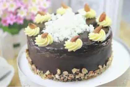 Almond chocolate cake