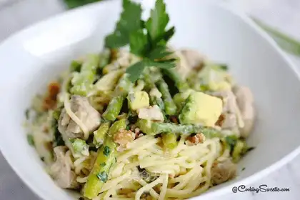 Butter chicken pasta
