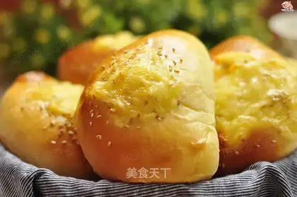 Chicken salad bread