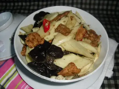 White-mucked meat