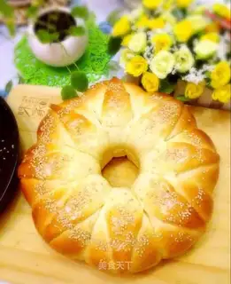 A crowned bread