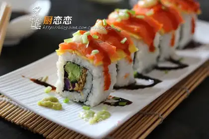 Meatball salmon sushi