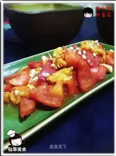 Pigeon egg fried tomatoes