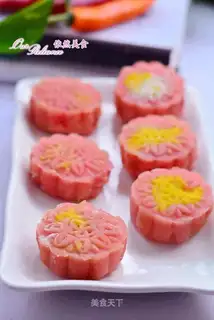 Scrambled mooncake