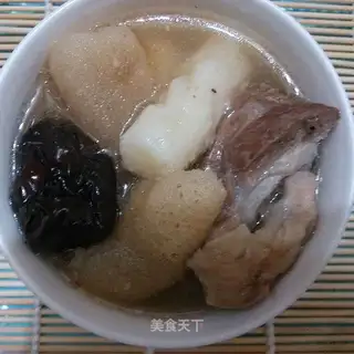 Takeshiyama's bone soup