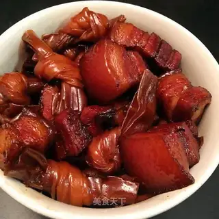 A thousand knots of meat