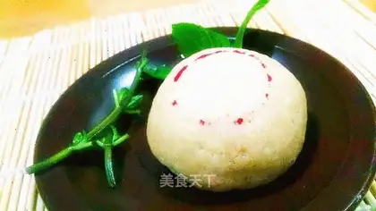 A lunar cake