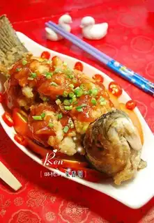 Fish in sweet and sour sauce