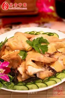 Ruyi steamed chicken with seahorse