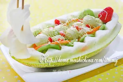 Smooth wind and smooth water melon boat