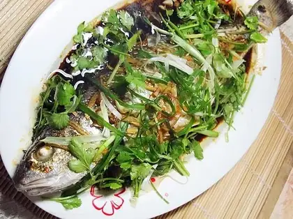 Steamed red fish