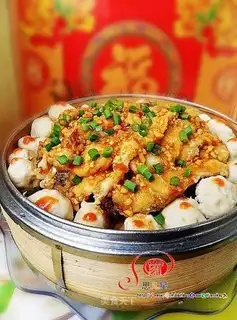 Famous hometown dishes have four stars and a moon moon