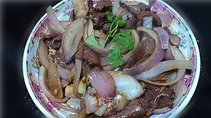 stir-fried pork heart with onions