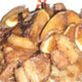 Stewed pork belly with rice straw