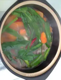 Carrot and mutton soup