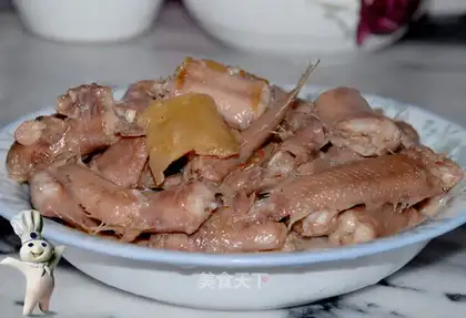 stir-fried red dog carp with preserved vegetables
