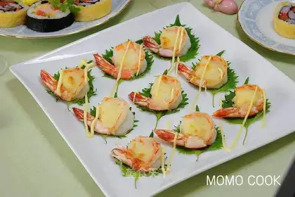 Grilled prawns with cheese and potato