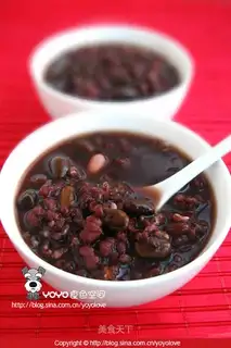 Fat-removing and whitening Laba porridge