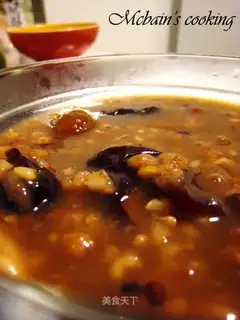 Mixed grain and bean laba porridge
