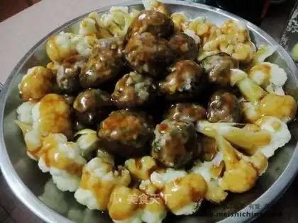 Broccoli flower with mushroom stuffed