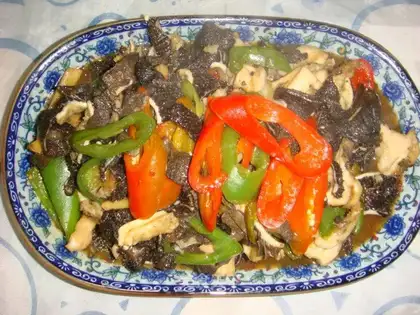 stir-fried beef and cypress leaves with pepper