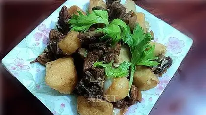 braised mutton with Huaishan potatoes