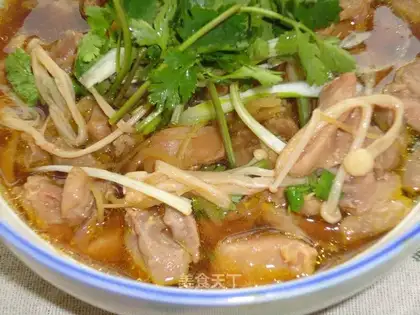 Steamed local chicken with fresh mushrooms