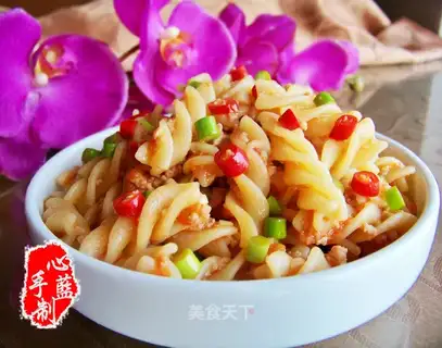 Hunan spicy Italy. Noodles