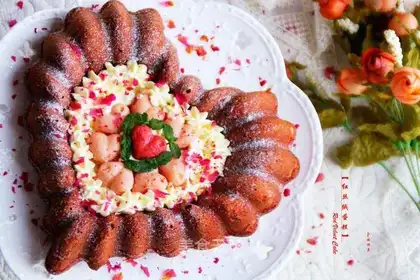 Red velvet wedding cake