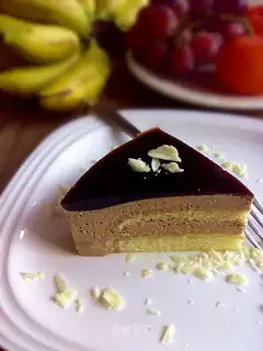 Coffee, cocoa, cheese cake