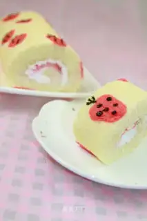 Strawberry rolls