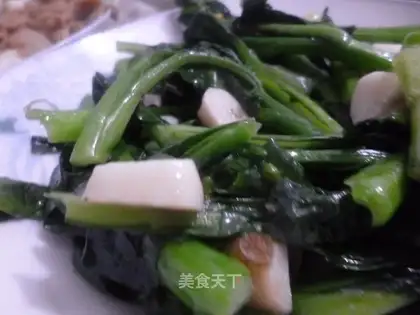Garlic cooking