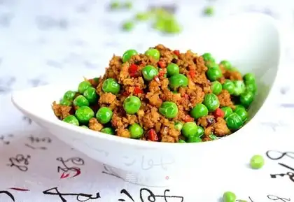 Peas fried meat