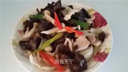 The onions blow up the mussels