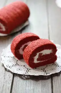Red velvet cake rolls