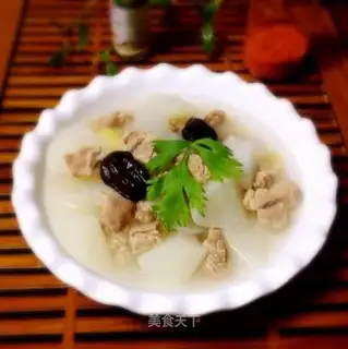 Roach and lamb soup