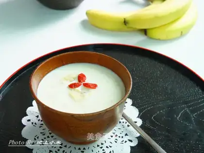 Banana oatmeal milk