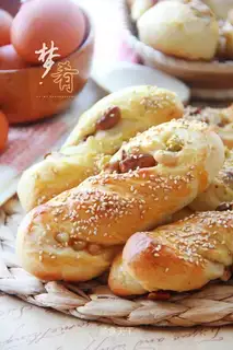 Sesame bean bread