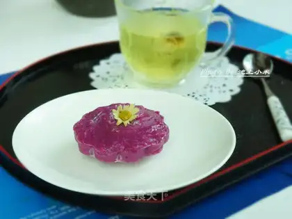 Sour rose cake