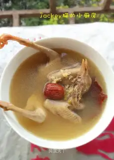 Pumpy green dove soup
