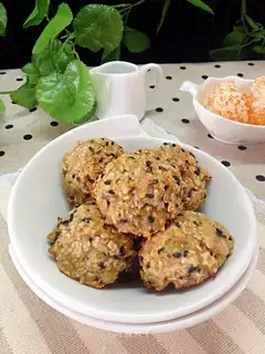 Banana sesame waffles