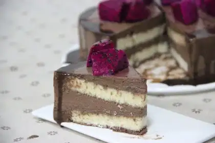 Chocolate mousse cake